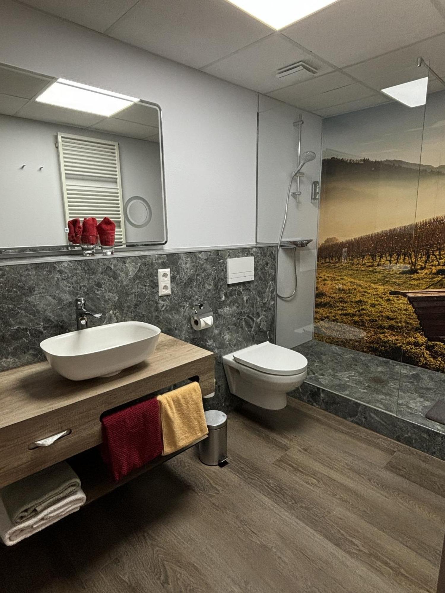 Landgasthaus Zur Linde, Neusatz Bühl Quarto foto