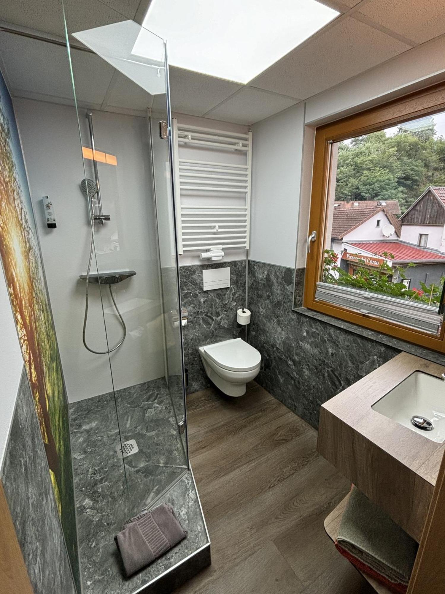 Landgasthaus Zur Linde, Neusatz Bühl Quarto foto